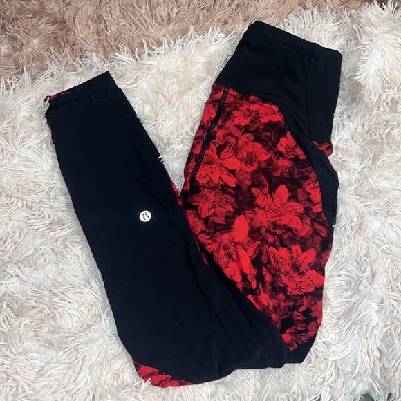 Lululemon high rise Swift speed leggings size 4 ~black and red~ - Picture 2 of 4